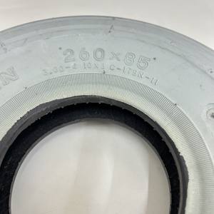 Neumático neumático Cheng Shin CST gris blanco 3.00-4 260X85 10X3 C179 para scooters eléctricos y sillas de ruedas eléctricas de movilidad con líneas rectas - Product Image 3