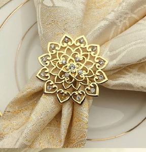 Hermosos anillos de servilleta con diseño de girasol dorado para una experiencia gastronómica brillante y alegre. Disponible a precios de mayorista. - Product Image 2