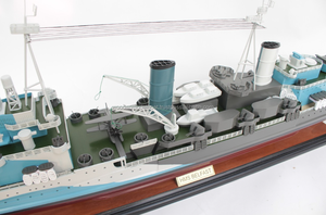 Modèle de navire de bataille en bois HMS Belfast de haute qualité, peint à la main, décoration nautique pour la maison, fabriqué en métal laiton, fabricant vietnamien - Product Image 5