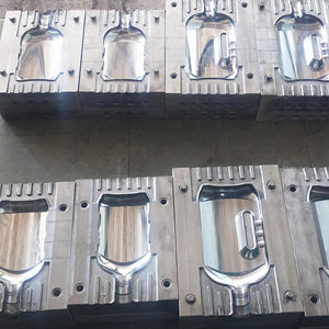 Matrices de moulage par soufflage pour appareils ménagers Bouteilles et bocaux en plastique - Product Image 3