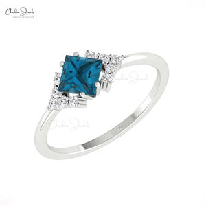 Bague à livraison rapide, 5 mm, taille carrée, topaze bleue de Londres, halo de diamants, en or blanc fin 14 carats, bague délicate, d'un vendeur vérifié - Product Image 3