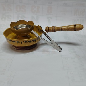 เตาเผากำยาน AG Metal Exports รุ่น AGM-00142-F ทำจากวัสดุธรรมชาติ 100% แบบมินิ ฝาครอบกลวงสำหรับอโรมาเธอราพี งานฝีมือโลหะ เตาเผากำยานแบบอาหรับ สำหรับใช้ในบ้าน - Product Image 1