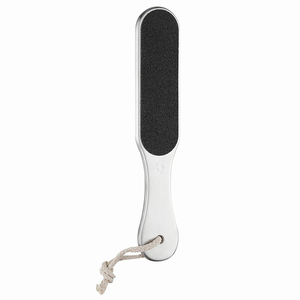 Lima de pie de acero inoxidable alemán para piel seca, eliminación de callosidades, exfoliación de dedos, talones y cutículas, raspador de piel dura para pies. - Product Image 1