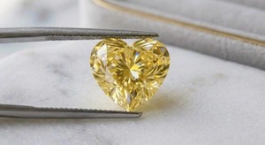 Diamant de laboratoire CVD certifié IGI, 3 carats, taille cœur fantaisie, jaune VS1, coupe excellente 3EX, pour grossistes, détaillants et importateurs de diamants - Product Image 5