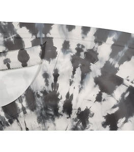 Camiseta Tie Dye de Mármol Blanco y Negro con Gráfico de Calavera Agrietada, 100% Algodón, Personalizable, Transpirable, Atrevida y con Estilo - Product Image 5