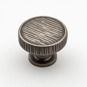 Poignée de porte de style vintage haut de gamme, conçue pour les portes en bois traditionnelles, au caractère classique et à la durabilité accrue - Product Image 1