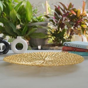 Bandeja de servir ovalada de metal dorado hecha a mano con asas pulidas y con diseño de pájaros, plato para bodas, bandeja para mesa de boda - Product Image 3