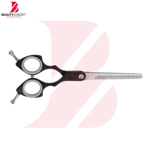 กรรไกรซอยผมคุณภาพสูงจากผู้ผลิตชั้นนำ ใบมีดสแตนเลส ด้ามจับพลาสติกสีดำ กรรไกรตัดแต่งทรงผมระดับมืออาชีพ - Product Image 4