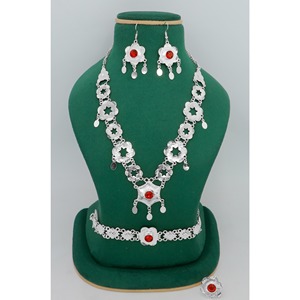 Conjunto de Collar corto Chapado en plata de calidad superior de nuevo diseño con pendiente, anillo y pulsera, joyería con acabado fino encantador - Product Image 4