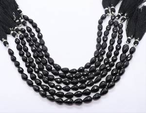 Perles facettées en spinelle noire naturelle AAA, forme goutte droite, 5x7 MM, perles de pierre précieuse en spinelle noire, 7 pouces, perles en spinelle en forme de larme, vente en gros - Product Image 1