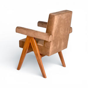 Sillón Tapizado de Estilo Moderno para Sala de Estar, con Patas en V de Madera Maciza y Tela de Terciopelo, para Uso en Hoteles, Villas y Exteriores - Product Image 4