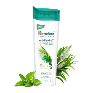 Champú refrescante de menta a base de hierbas enriquecido con aceite de árbol de té, formulado para combatir la caspa, calmar el cuero cabelludo y revitalizar el cabello, apto para hombres. - Product Image 1