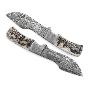 Cuchillo de caza hecho a mano de acero de Damasco Desert Rider con mango grabado a láser, hoja de espiga completa, punta de clip, 19 cm, funda de cuero de vaca original - Product Image 6