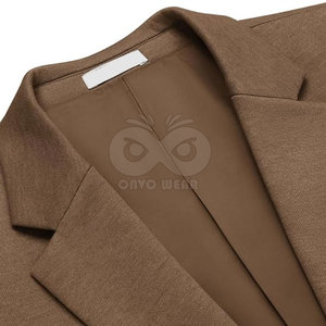 Blazer décontracté pour homme, nouveau design, confectionné en tissu doux et lisse, offrant un look moderne et confortable pour toutes les saisons. - Product Image 3
