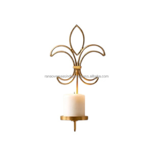 Candelabro de Hierro de Lujo Hecho a Mano, Ecológico y Duradero, con Diseño de Flor de Lis, para Decoración del Hogar, Bodas y Eventos - Product Image 3