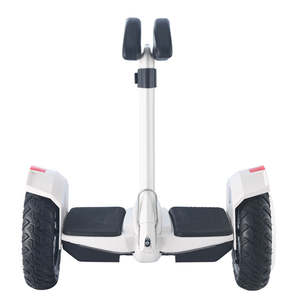 Trottinette électrique auto-équilibrante à deux roues de haute qualité, Bluetooth, tout-terrain, avec poignée intelligente - Product Image 2