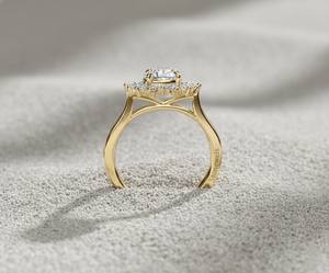 Anillo de compromiso Stonewels chapado en oro rosa con halo de diamantes baguette y estilo vintage, engaste de garra, certificado, unisex - Product Image 2