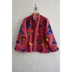 Chaqueta de terciopelo bordada a mano para mujer, estilo bohemio vintage, abrigo de invierno, ropa étnica para festivales, chaqueta estilo Suzani hecha a mano - Product Image 1