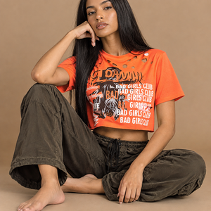 Camiseta Corta Estampada para Mujer, Personalizada, Informal, de Poliéster/Algodón, Manga Corta, con Diseño Gráfico, Ropa Personalizada al por Mayor - Product Image 3