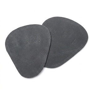 Sangles de poignet réglables en néoprène noir avec fermeture auto-agrippante pour la protection professionnelle des paumes lors des soulevés de terre et des tractions en salle de sport - Product Image 3