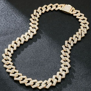 Collier Hip Hop Moissanite Cuban pour Femme, Style Streetwear Luxe, Chaîne Plaqué Or 14K Effet Givré pour un Look Tendance - Product Image 1