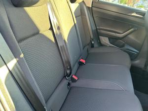 Buena Oferta, Pollo 1.0 TSI, 6 Velocidades, Manual, Hatchback, Plateado Metálico, 5 Puertas - Product Image 6
