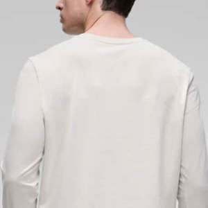 เสื้อโยคะผู้ชายดีไซน์ขายดีที่สุดปี 2026 ออกแบบโลโก้ของคุณเอง คุณภาพพรีเมียม สวมใส่สบาย คอทรงโอ - Product Image 5