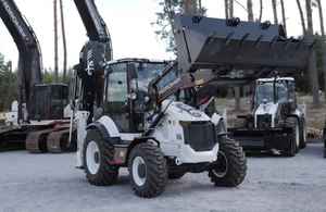 NUEVO/USADO 2025 Hidromek 102B Exclusive K4 Retroexcavadora 100Hp Diésel 2400kg Equipo Pesado Multiusos Excavadora Fácil de Usar - Product Image 5
