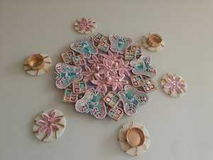 ชุดสะสม AARNA ที่วางเทียนรังโกลีงานแฮนด์เมดสไตล์อาร์ตเดโค ดอกไม้ประดิษฐ์  วัสดุเป็นมิตรกับสิ่งแวดล้อม ติดตั้งบนพื้นโลหะ สำหรับตกแต่งภายใน - Product Image 5