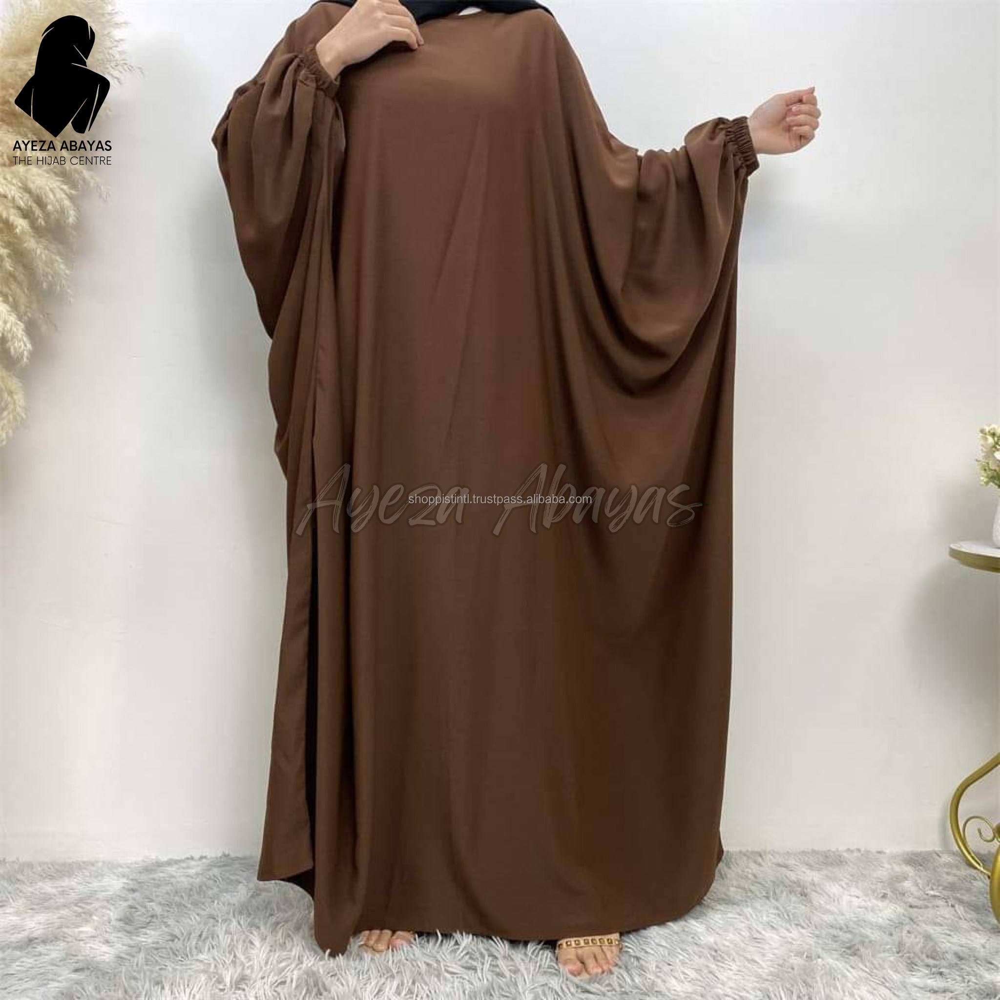 สีน้ำตาล