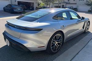 Porsche Taycan 4S 2021 - Product Image 3