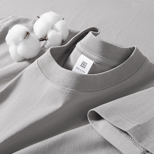 เสื้อยืดโอเวอร์ไซส์สีพื้น ผ้าคอตตอนผสม 100% น้ำหนัก 240 กรัม ระบายอากาศได้ดี เป็นมิตรกับสิ่งแวดล้อม ปักลายพร้อมพิมพ์โลโก้ด้านหน้าตามแบบที่ต้องการ - Product Image 4