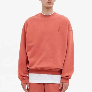 เสื้อสเวตเชิ้ตโอเวอร์ไซส์ทรงหลวมพิมพ์โลโก้ตามสั่งสำหรับผู้ชายแบบซันเฟด - Product Image 3