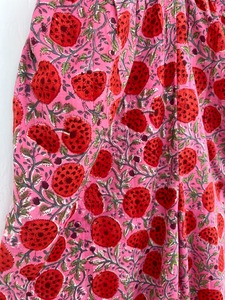 Mono de Algodón Estampado Floral Rosa Premium para Mujer con Cintura Elástica, Mangas con Volantes y Corte Holgado para Uso Casual de Verano B2B - Product Image 3
