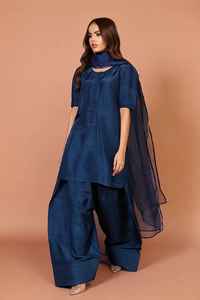 Farshi Shalwar Kameez Listo para Usar, Colección de Salwar Kameez de la Cultura India para Mujer, Vestidos Casuales para Mujer Disponibles en Stock - Product Image 3