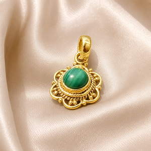 Radhey Krishna Jewellers RKJ-1598 Pendentif Charme en Argent Sterling 925 avec Malachite Verte Naturelle Plaqué Or Rose Vintage pour Femmes - Product Image 4