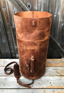 Sac de voyage en cuir véritable style rétro, sac de week-end grande capacité, bagage cabine léger et portable avec fermeture éclair pour les voyageurs fréquents - Product Image 5