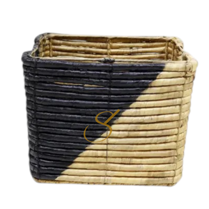 Panier artisanal en jacinthe d'eau avec couleurs mélangées - Panier pour rangement et décoration - Product Image 3