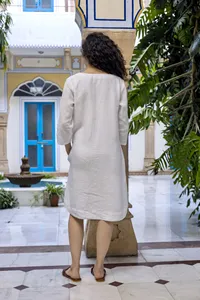 <b>Boho</b> Style Cotton Linen Mini <b>Dress</b> Round Neck 3/4 Sleeve Loose Comfortable <b>Summer</b> Maxi <b>Dress</b> With Pockets - Product Image 3