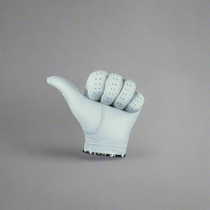 Gants de golf personnalisés en gros avec logo, confortables, respirants, antidérapants, blancs, pour homme et femme, en cuir de mouton de haute qualité - Product Image 3