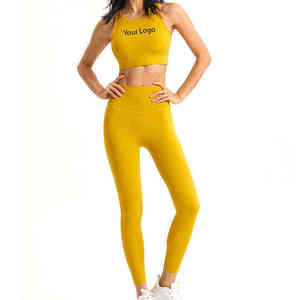 Ensemble de yoga 2 pièces pour femme Custom Fitness Gym, en nylon recyclé écologique, séchage rapide, leggings courts, tenue de sport pour femme - Product Image 1