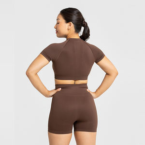 Haut court de sport 100 % coton pour femme, coupe ajustée, séchage rapide, compressé, vente chaude, prix d'usine en gros - Product Image 4