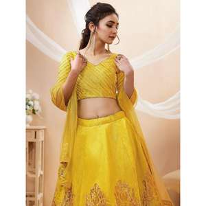 Magnifique paillettes jaunes en soie Haldi Wear Lehenga Choli avec Dupatta - Product Image 4