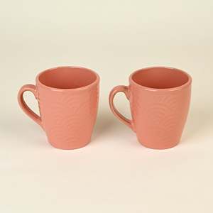 แก้วกาแฟเซรามิกเคลือบสีชมพูพีช (ชุด 2 ใบ) ลายดอกไม้ ใช้กับไมโครเวฟได้ พร้อมช้อนสำหรับคู่รัก - Product Image 3