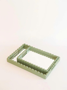 Plateau de service en laque fait main exquis avec bordure festonnée décorative, accent de luxe pour table basse et coiffeuse - Product Image 1