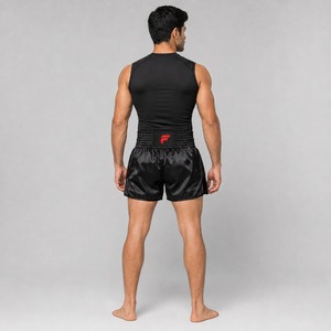 Shorts de Muay Thai performants, fabriqués avec des matériaux respirants assurant confort, flexibilité et durabilité. - Product Image 2