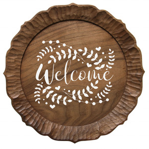 Plato Base Redondo de Madera Rústica con Diseño de Corona de Laurel Blanca y Frases 'Home Sweet Home' para Decoración de Mesa de Boda y Eventos - Product Image 6