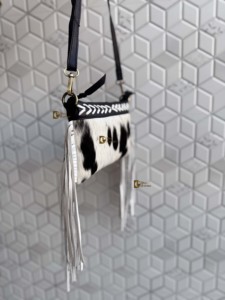 2026 Latest Designer Cowhide Leather Fringe Handbag Stylish Real Leather <b>White</b> Colour Bohemian Style Women's Cross Body <b>Purse</b> - Product Image 2
