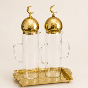 Ensemble de pichets à eau de luxe modernes faits à la main pour le Ramadan, avec couvercle en forme de croissant de lune, carafe et plateau de service doré martelé pour la décoration de table de l'Aïd - Product Image 3