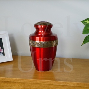 Urna Funeraria Ruby Solstice para Cremación, Tamaño Mediano para Adultos, Recuerdo Conmemorativo, Contenedor para Cenizas, Diseño Elegante y Decorativo - Product Image 4